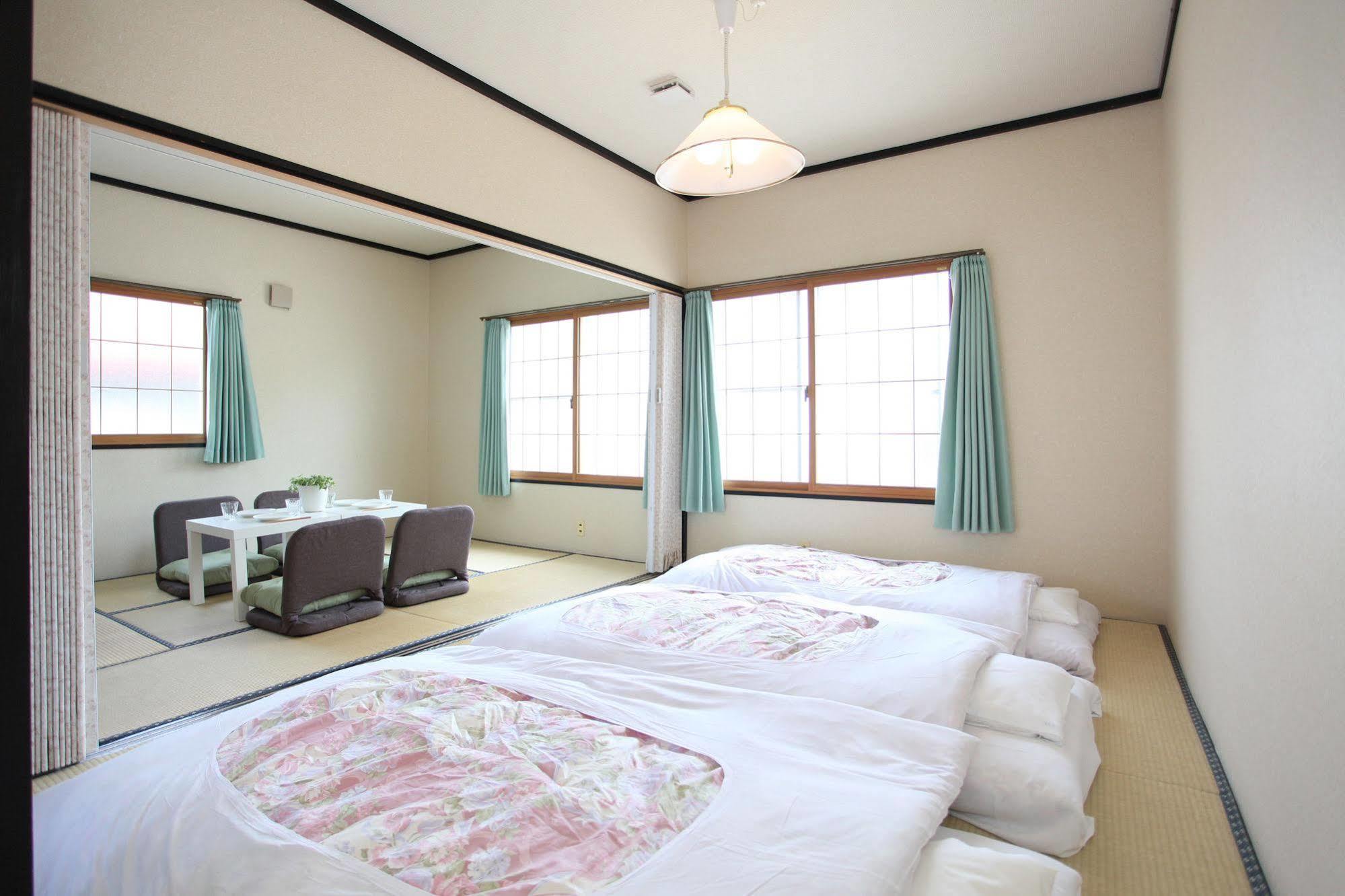 Bed and Breakfast Fujiyama Base Fujiyoshida Esterno foto