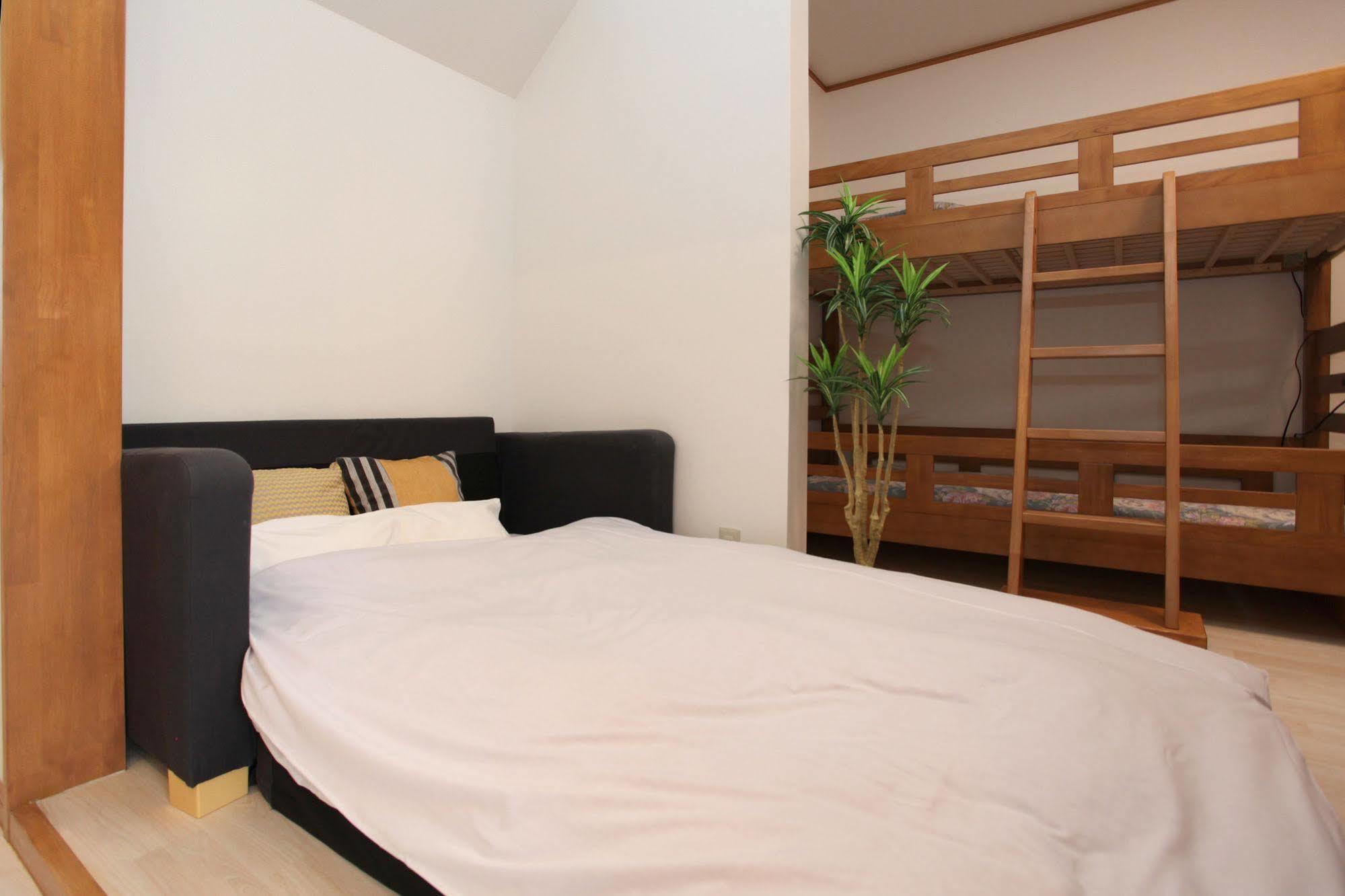 Bed and Breakfast Fujiyama Base Fujiyoshida Esterno foto